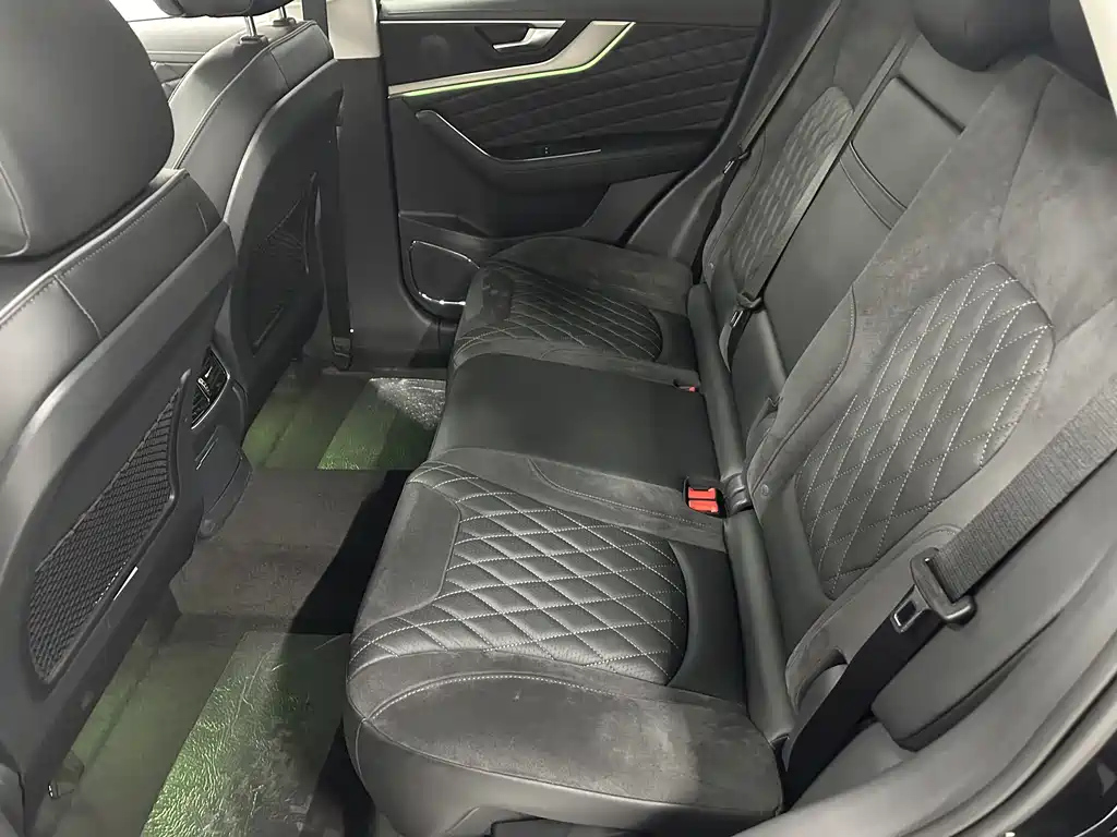 HONGQI HS5 2021