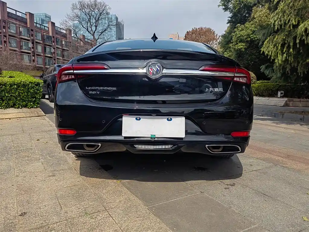 BUICK LACROSSE 2020