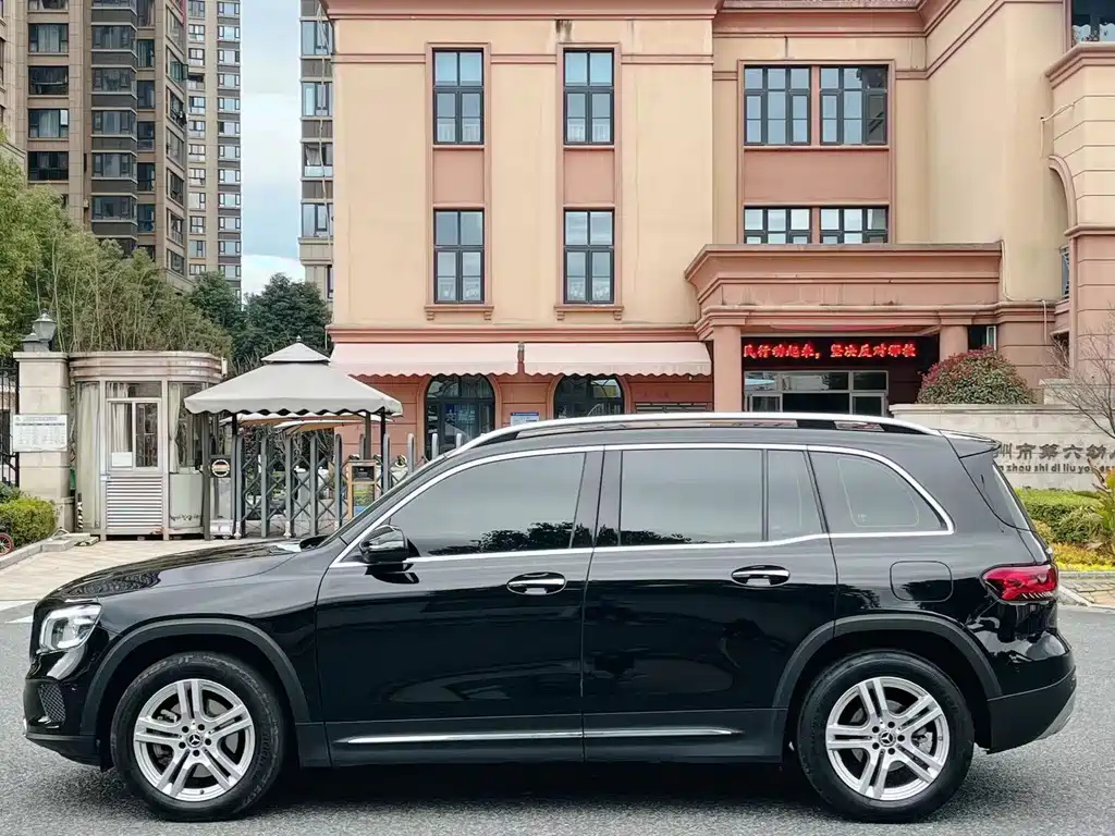 MERCEDES BENZ GLB 2022