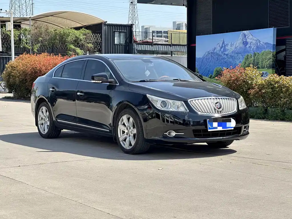 BUICK LACROSSE 2013