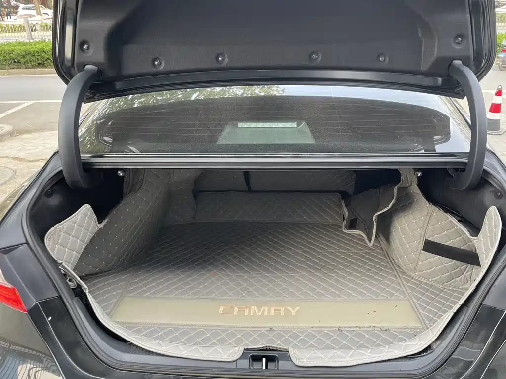 TOYOTA CAMRY 2023
