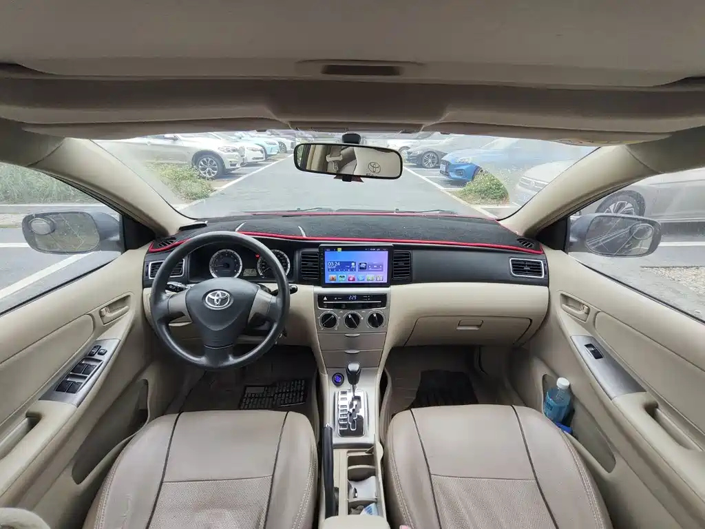 TOYOTA COROLLA 2013