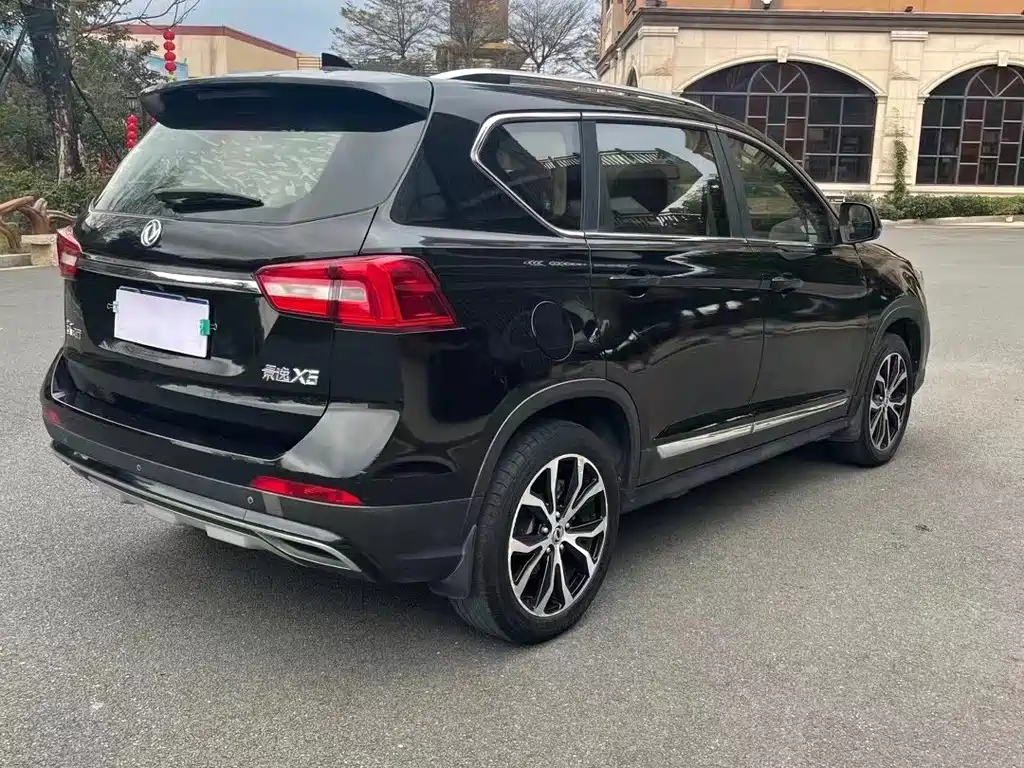 DONGFENG JOYEAR X5 2017