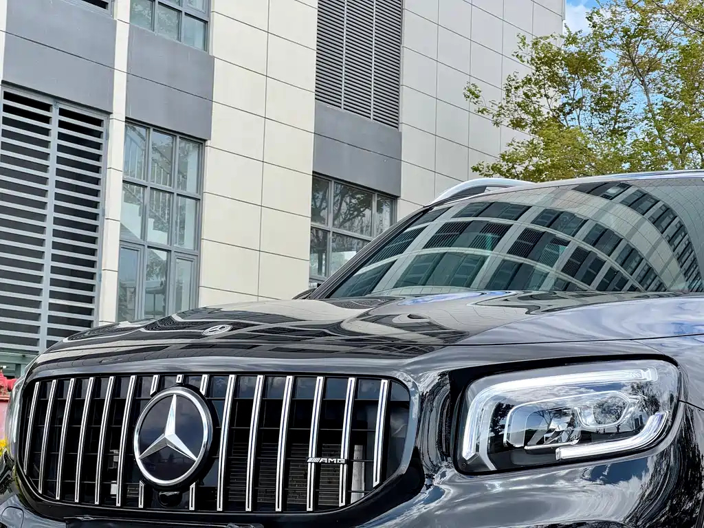 MERCEDES BENZ GLB 2023