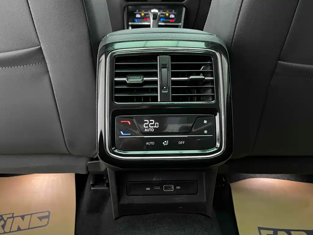 VOLKSWAGEN PASSAT 2022