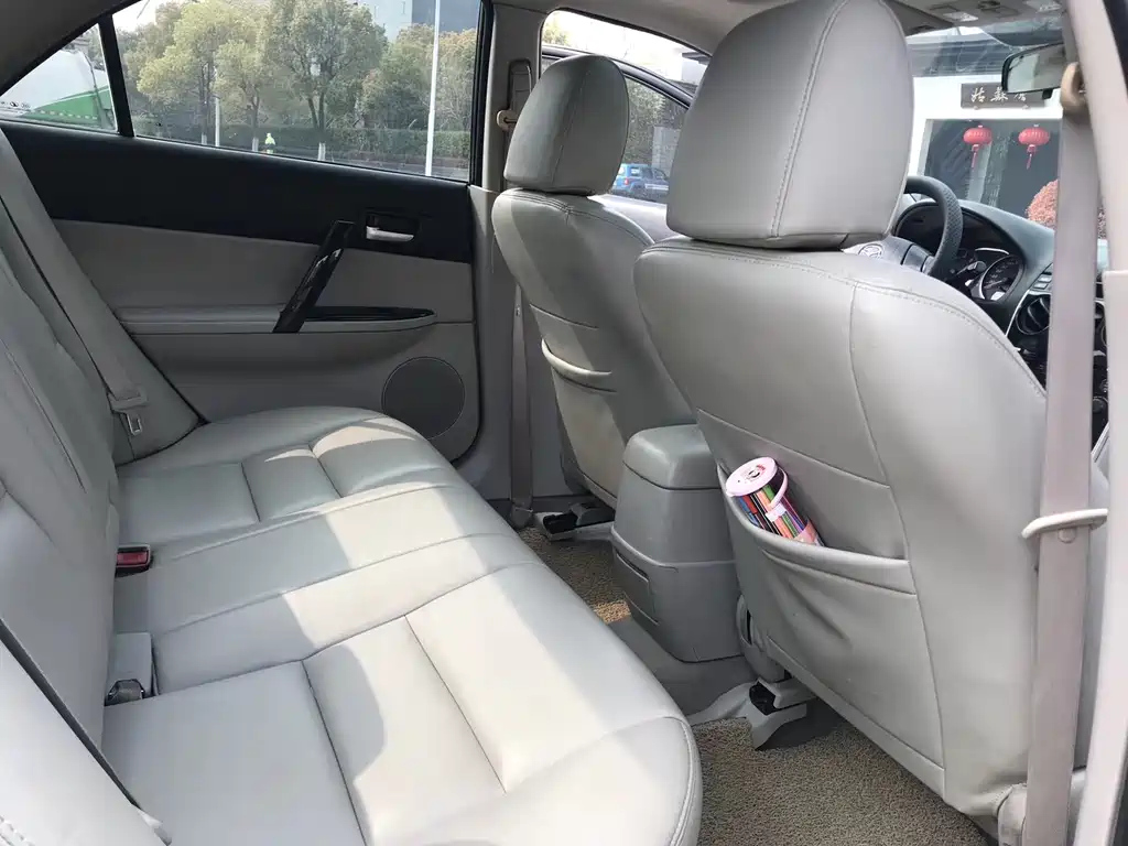 MAZDA 6 2011