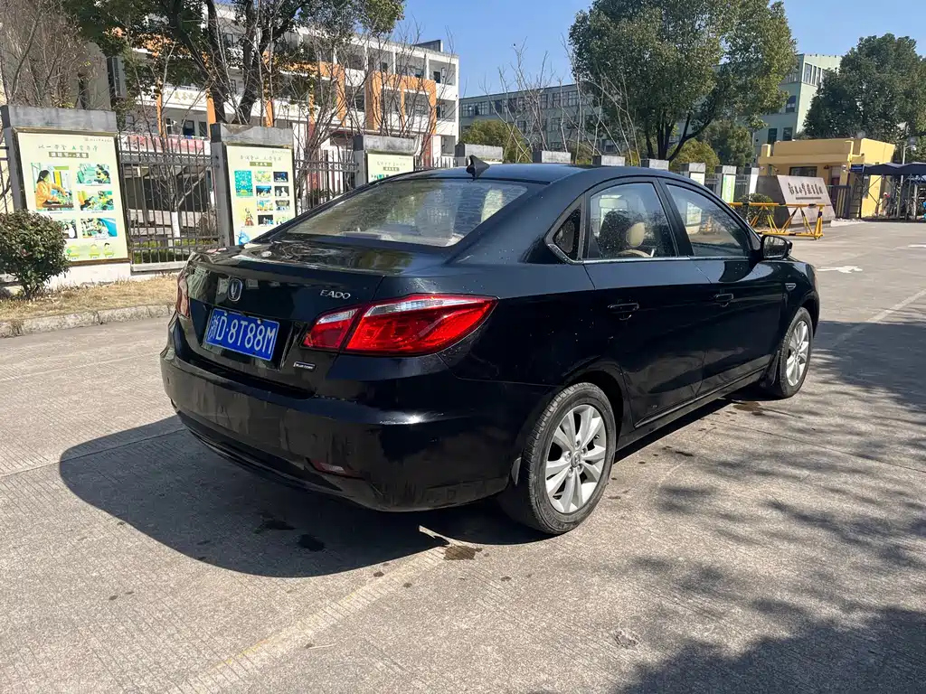 CHANGAN EADO 2014