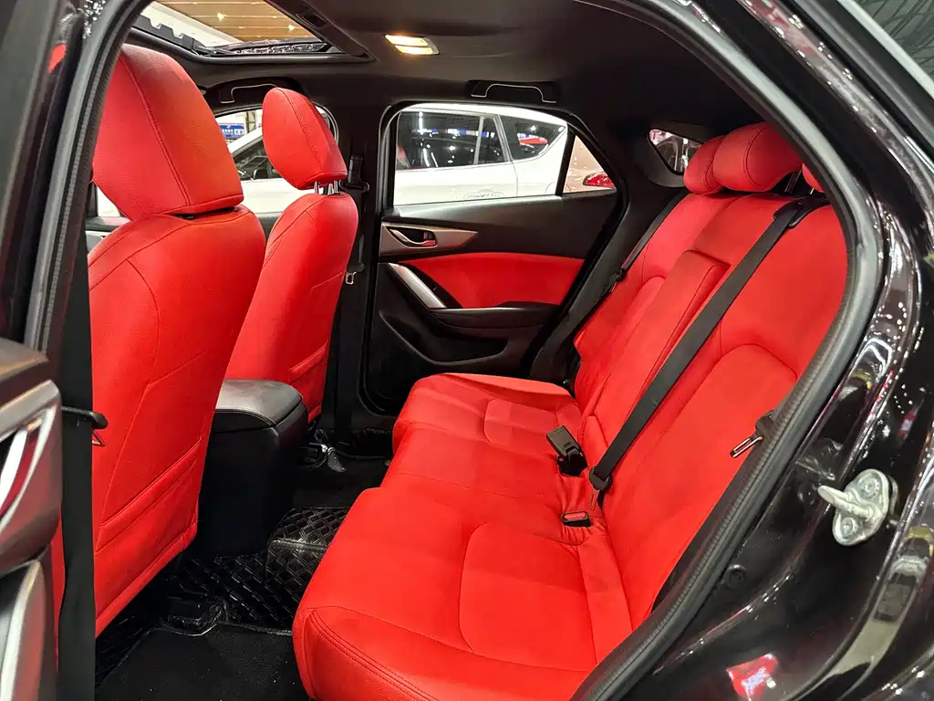 MAZDA CX-4 2019
