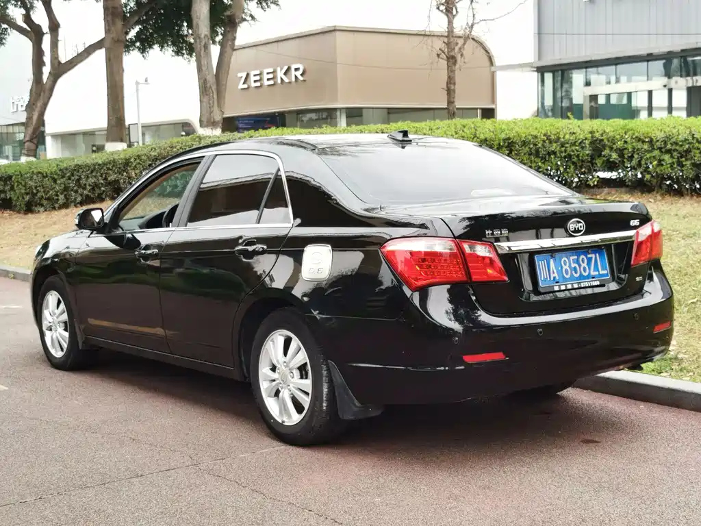 BYD G6 2012