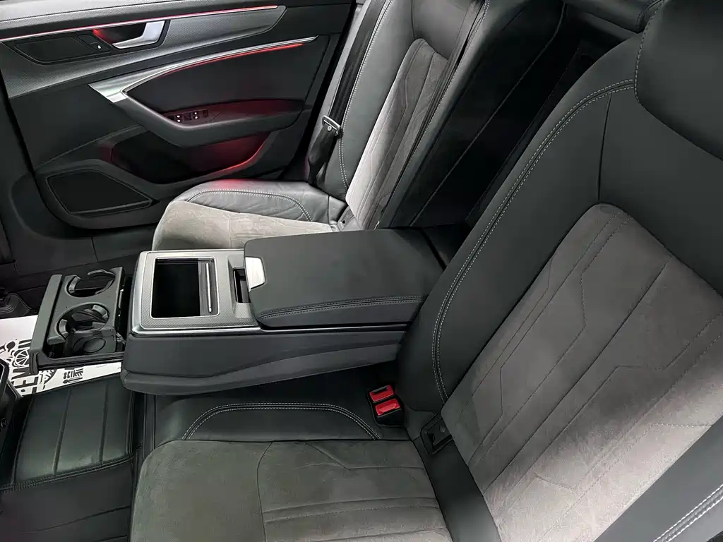 AUDI A6L 2020