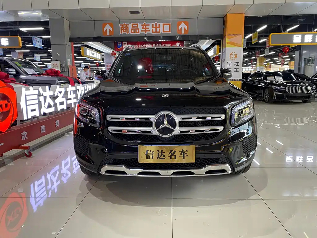MERCEDES BENZ GLB 2021