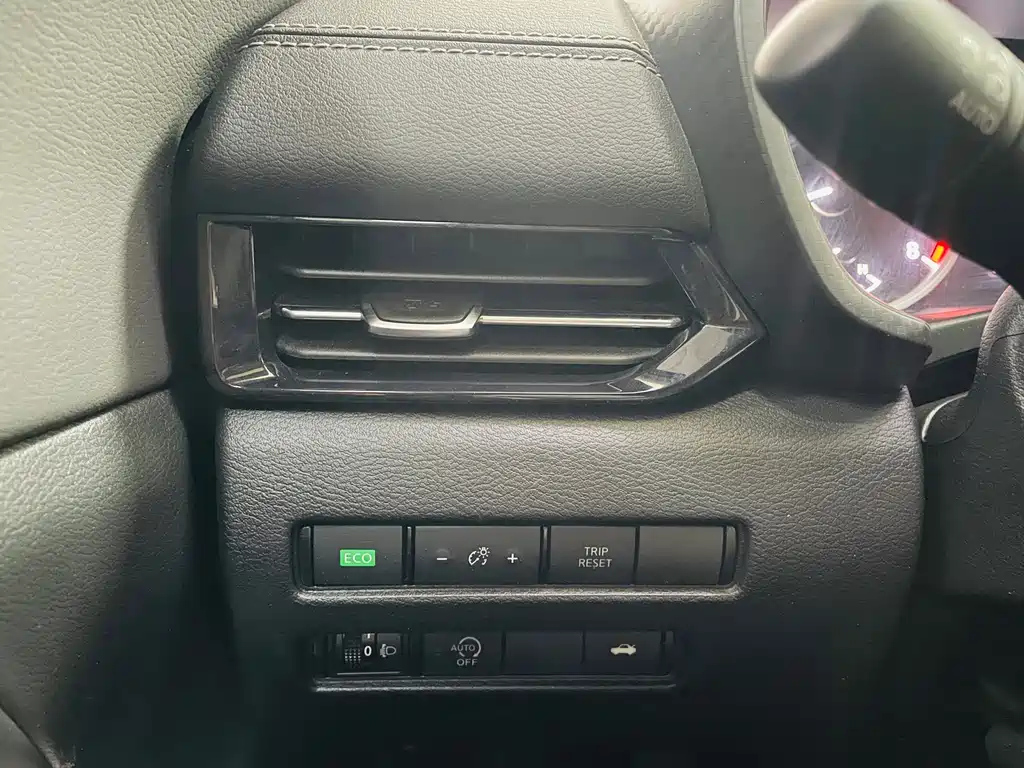 NISSAN SYLPHY 2021