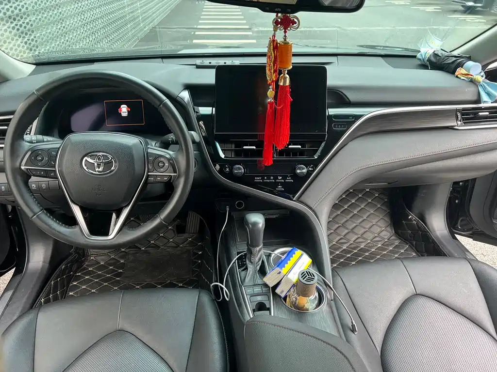 TOYOTA CAMRY 2021