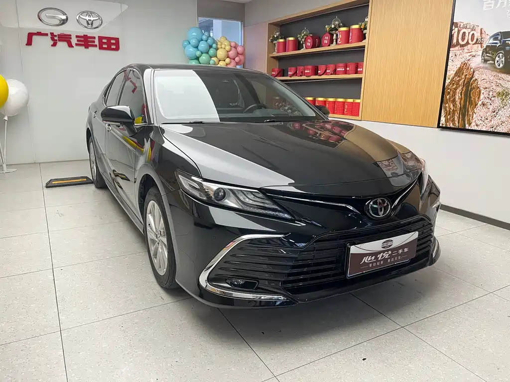 TOYOTA CAMRY 2021