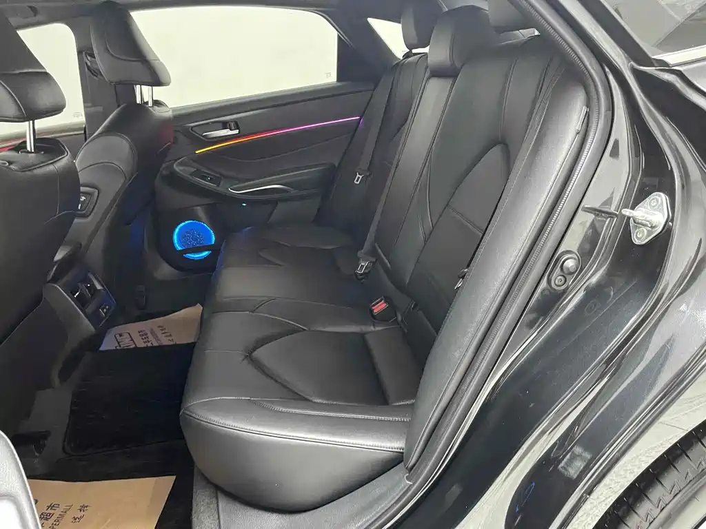 TOYOTA AVALON 2022