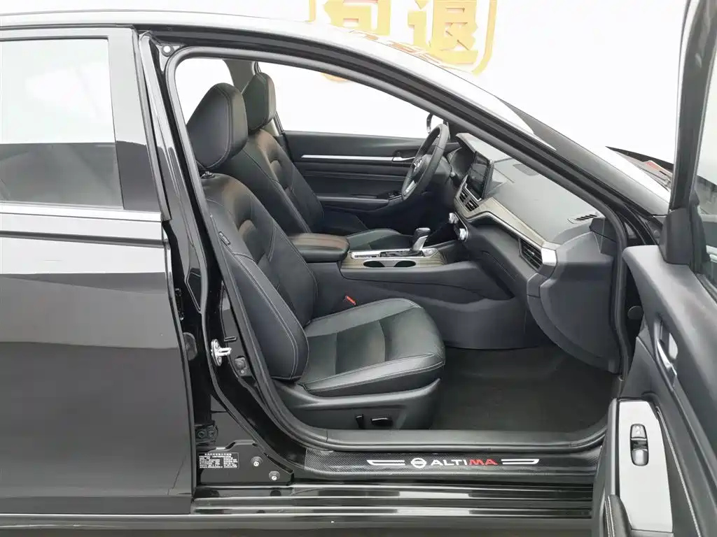 NISSAN TEANA 2021