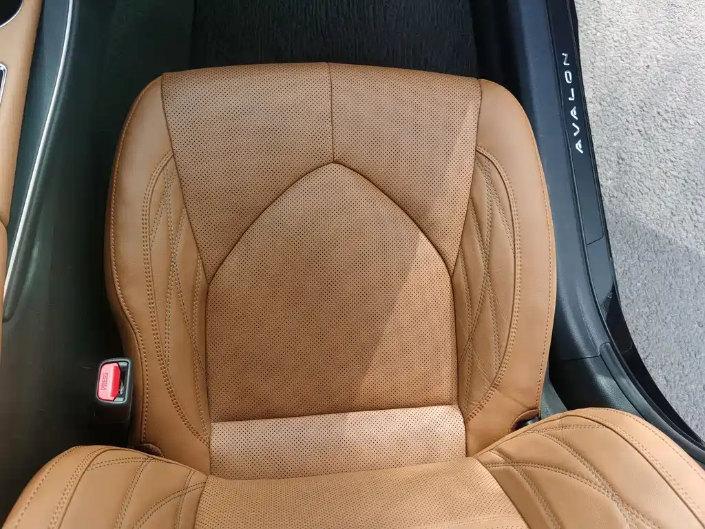 TOYOTA AVALON 2019