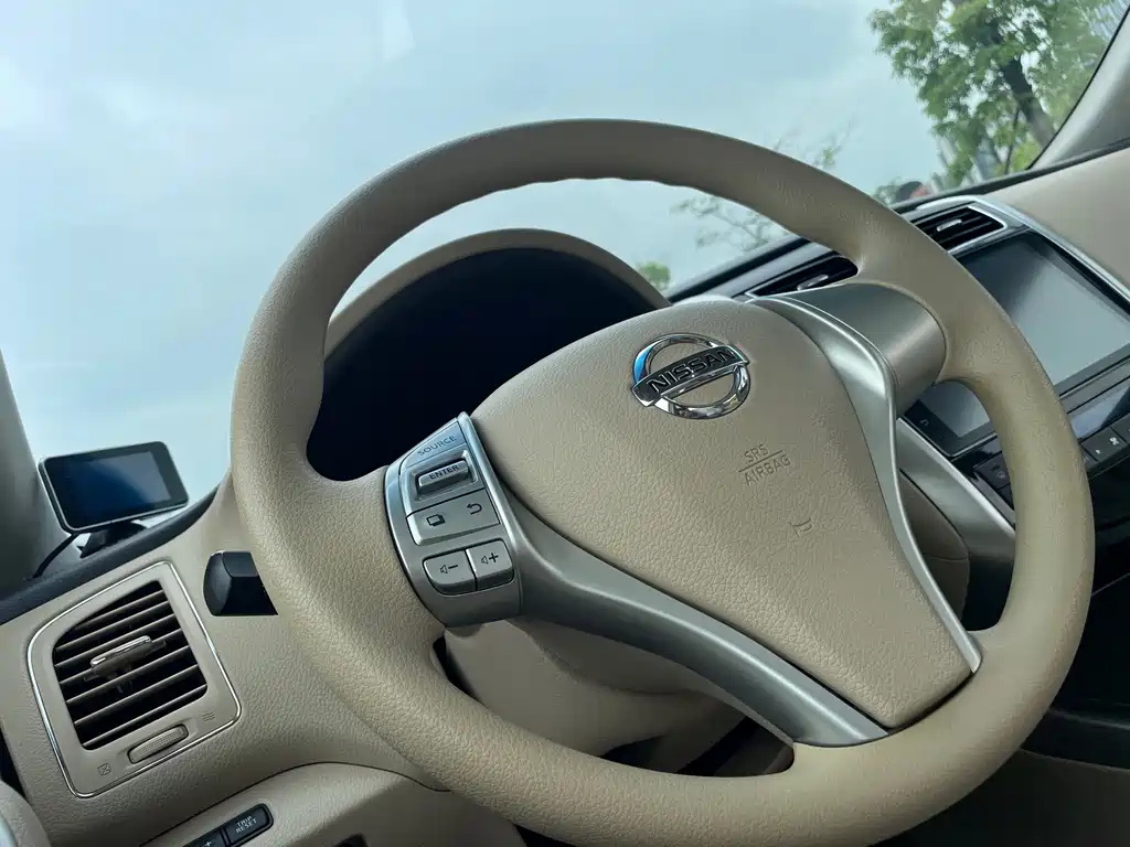 NISSAN TEANA 2018