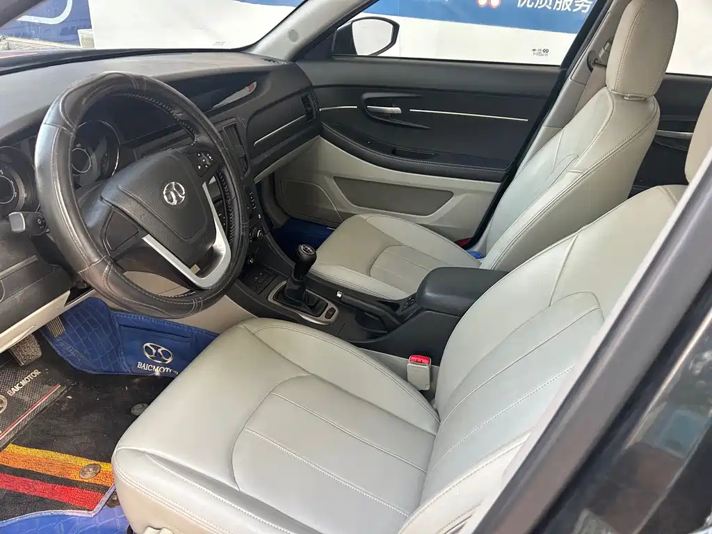 BAIC SENOVA D50 2015