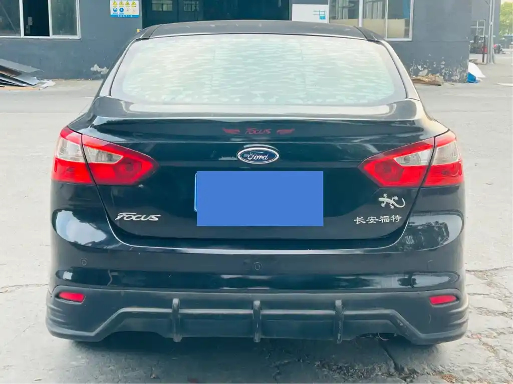 FORD FOCUS 2012