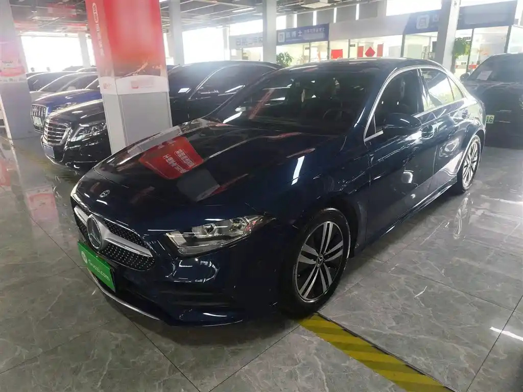 MERCEDES BENZ A-CLASS 2019
