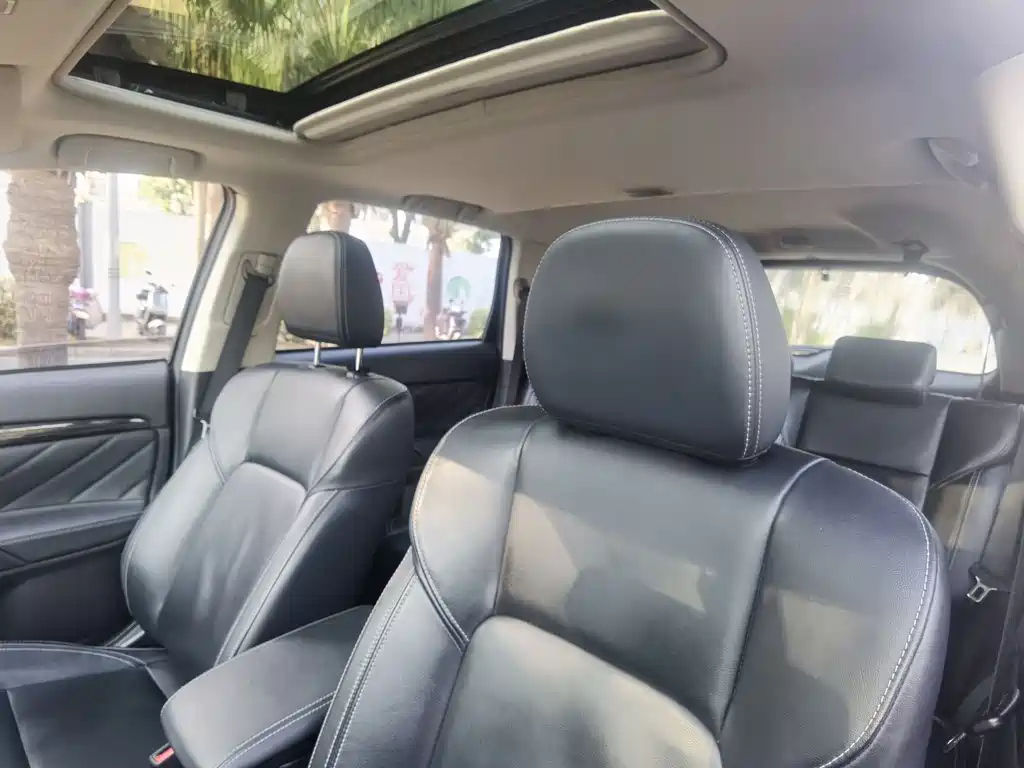 MITSUBISHI OUTLANDER 2020