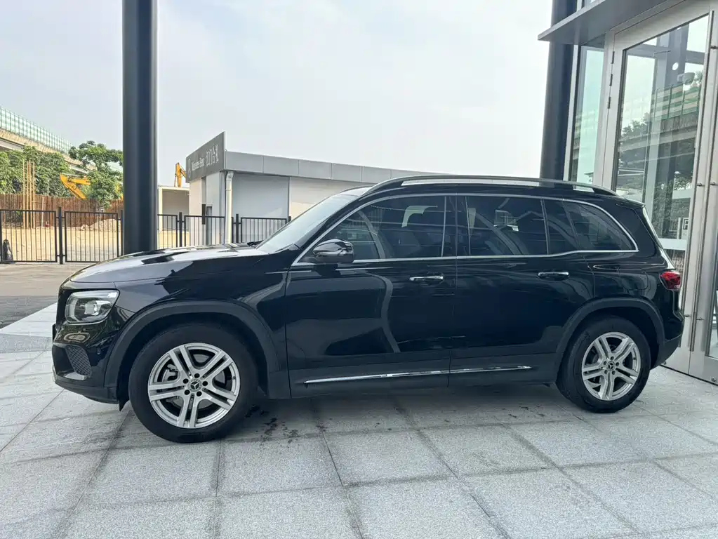 MERCEDES BENZ GLB 2022