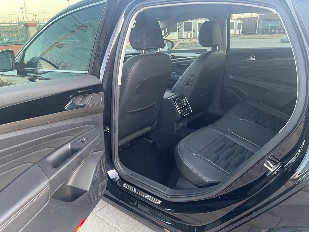 VOLKSWAGEN PASSAT 2020