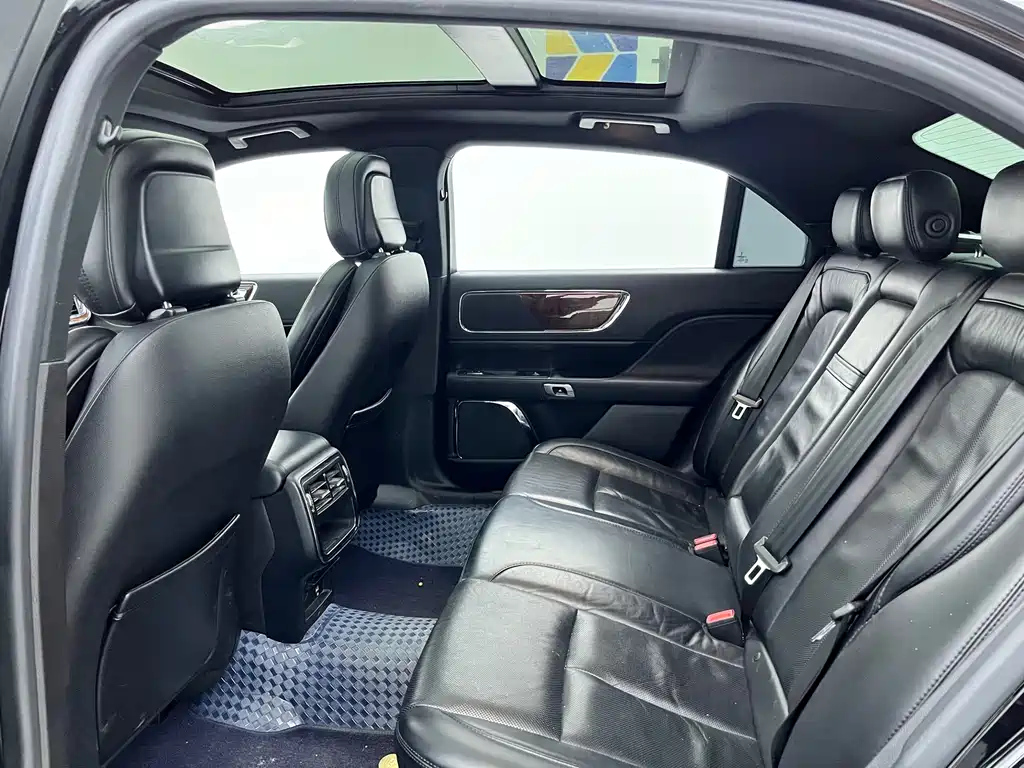LINCOLN CONTINENTAL 2021