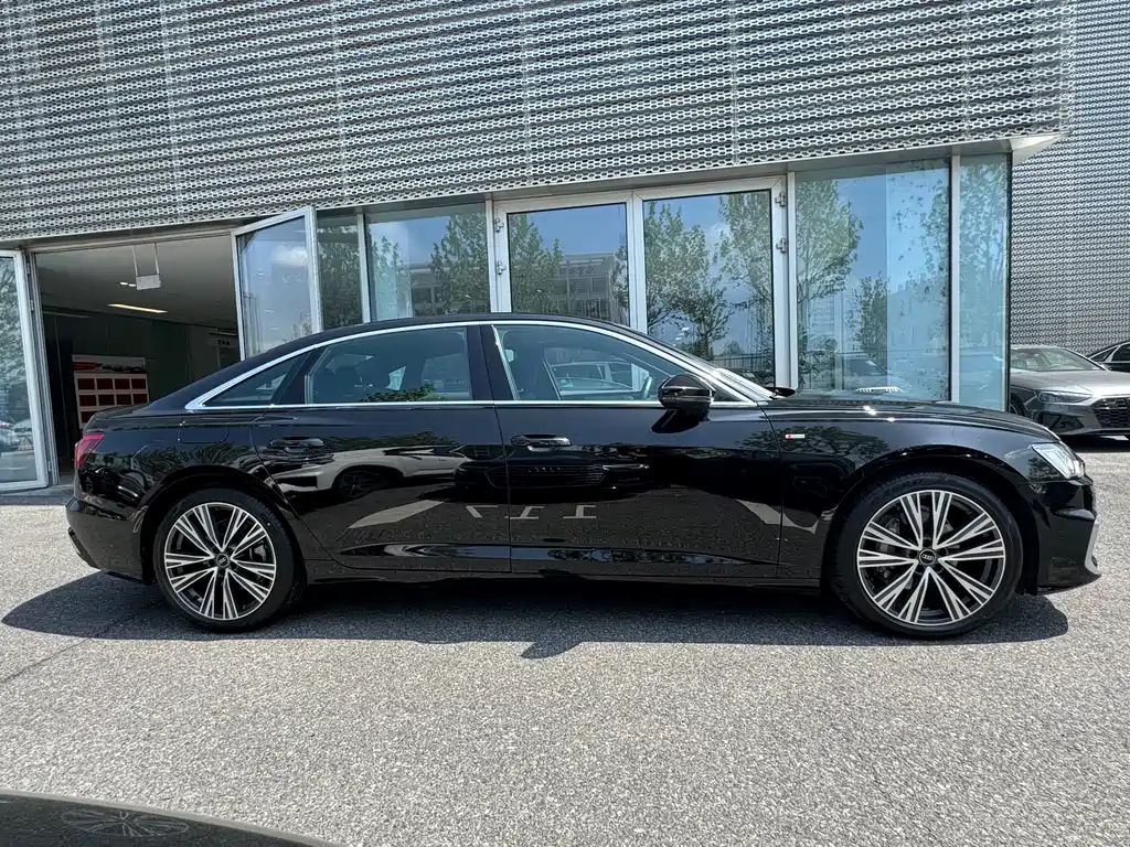 AUDI A6L 2023