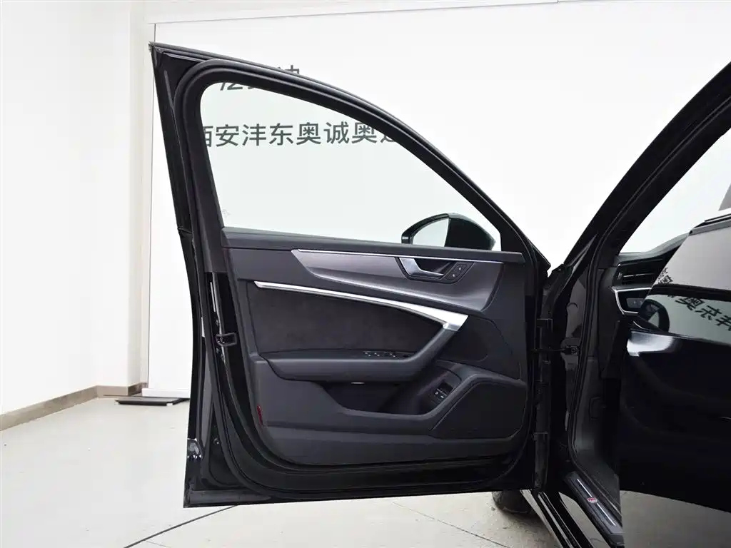 AUDI A6L 2022
