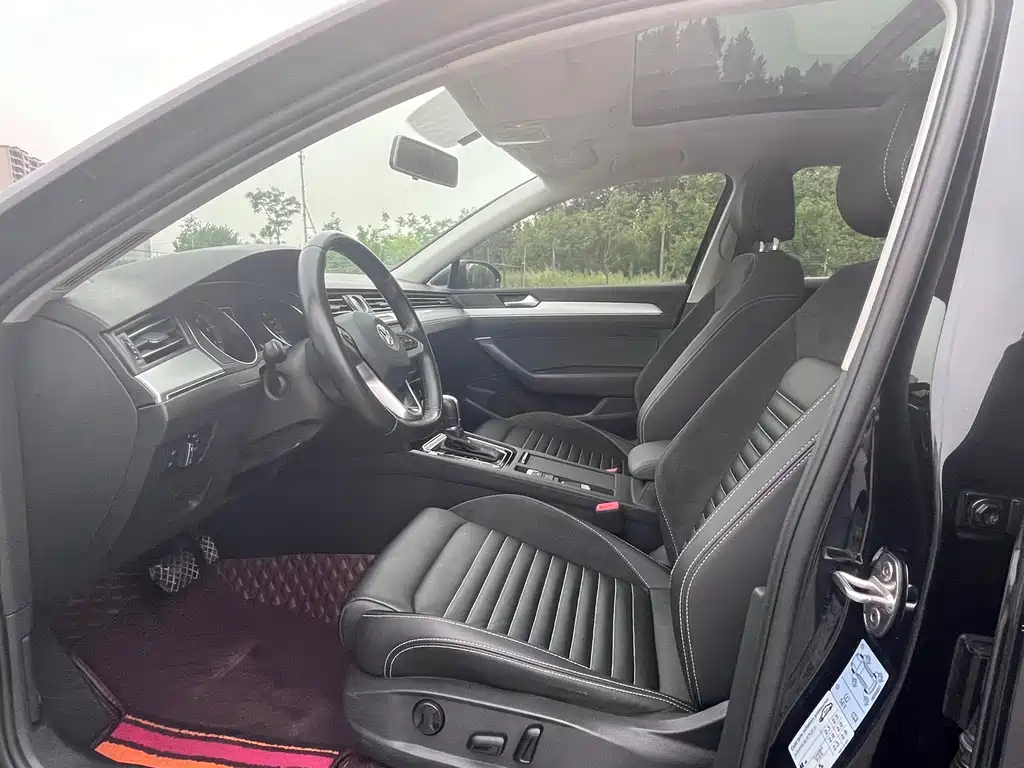 VOLKSWAGEN MAGOTAN 2020