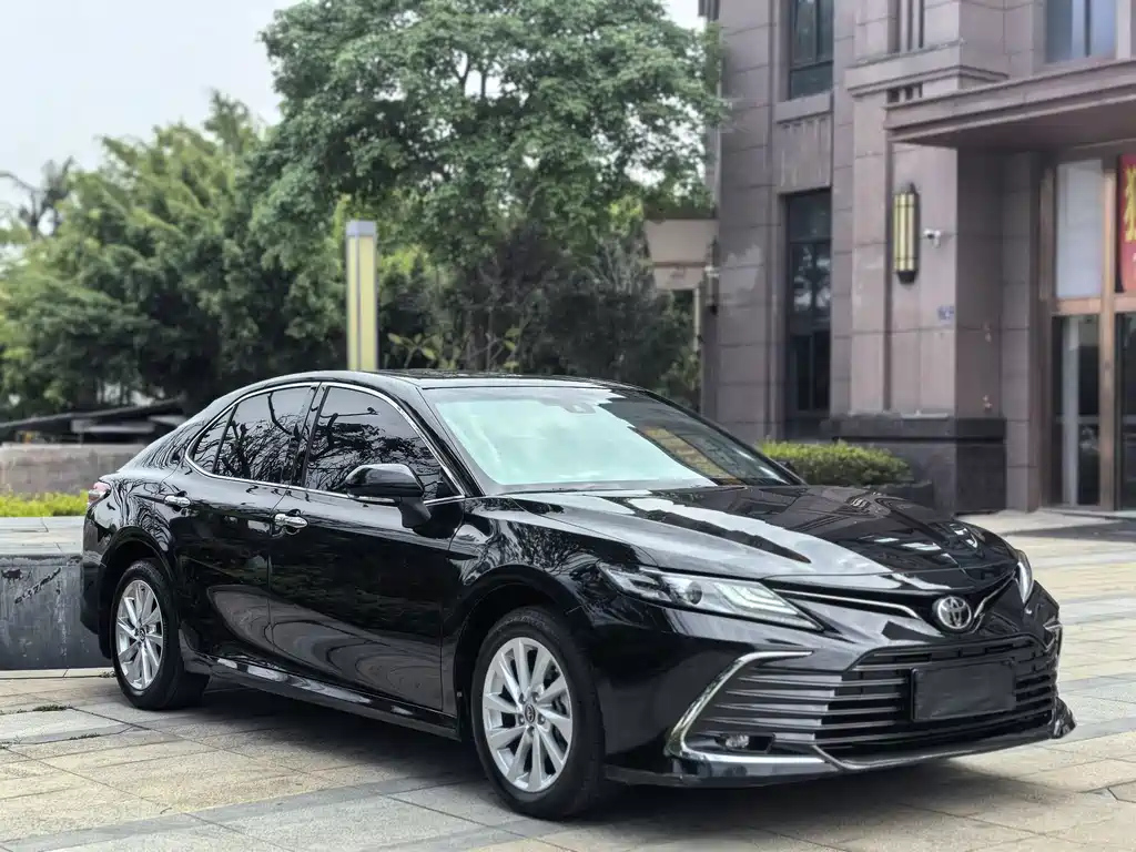 TOYOTA CAMRY 2023