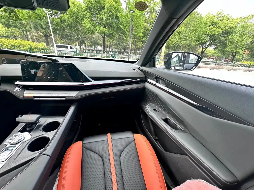 CHANGAN UNI-V 2024