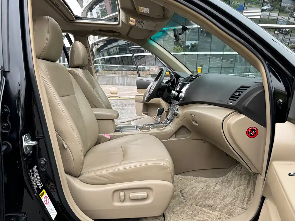 TOYOTA HIGHLANDER 2014