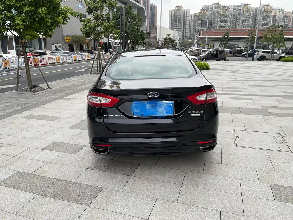 FORD MONDEO 2015