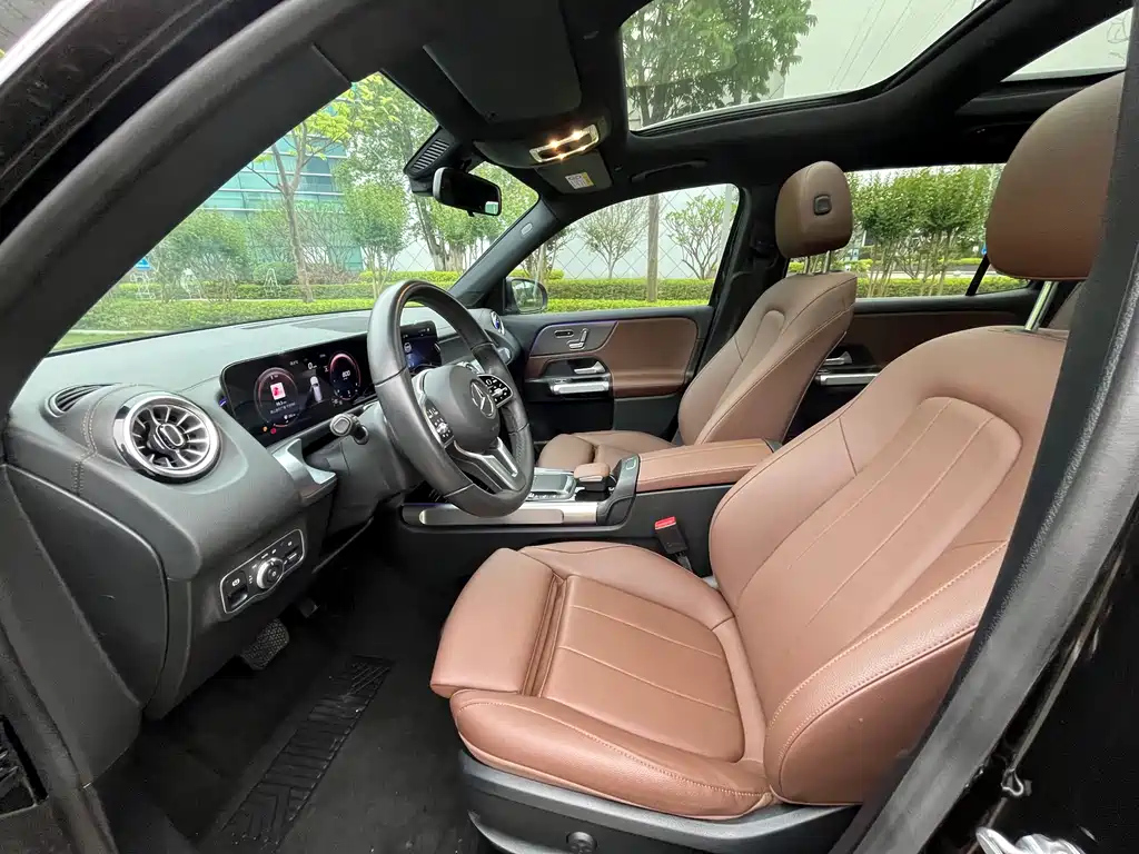 MERCEDES BENZ GLB 2021