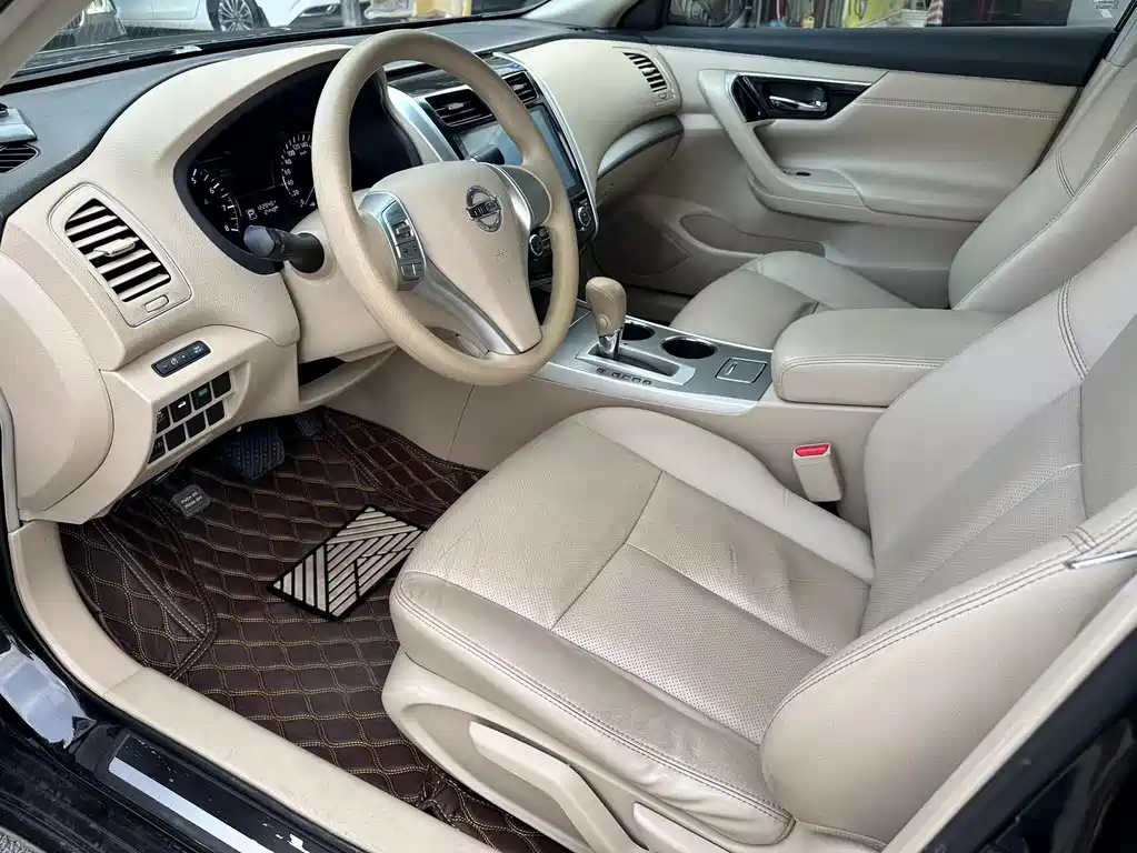 NISSAN TEANA 2018