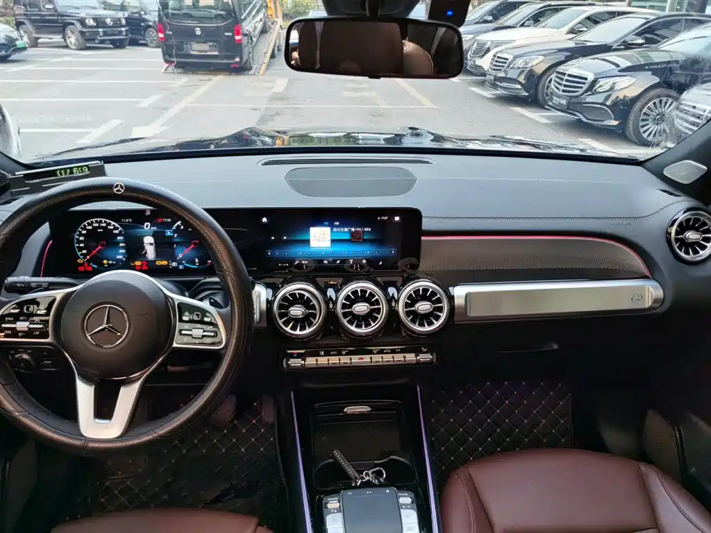 MERCEDES BENZ GLB 2022