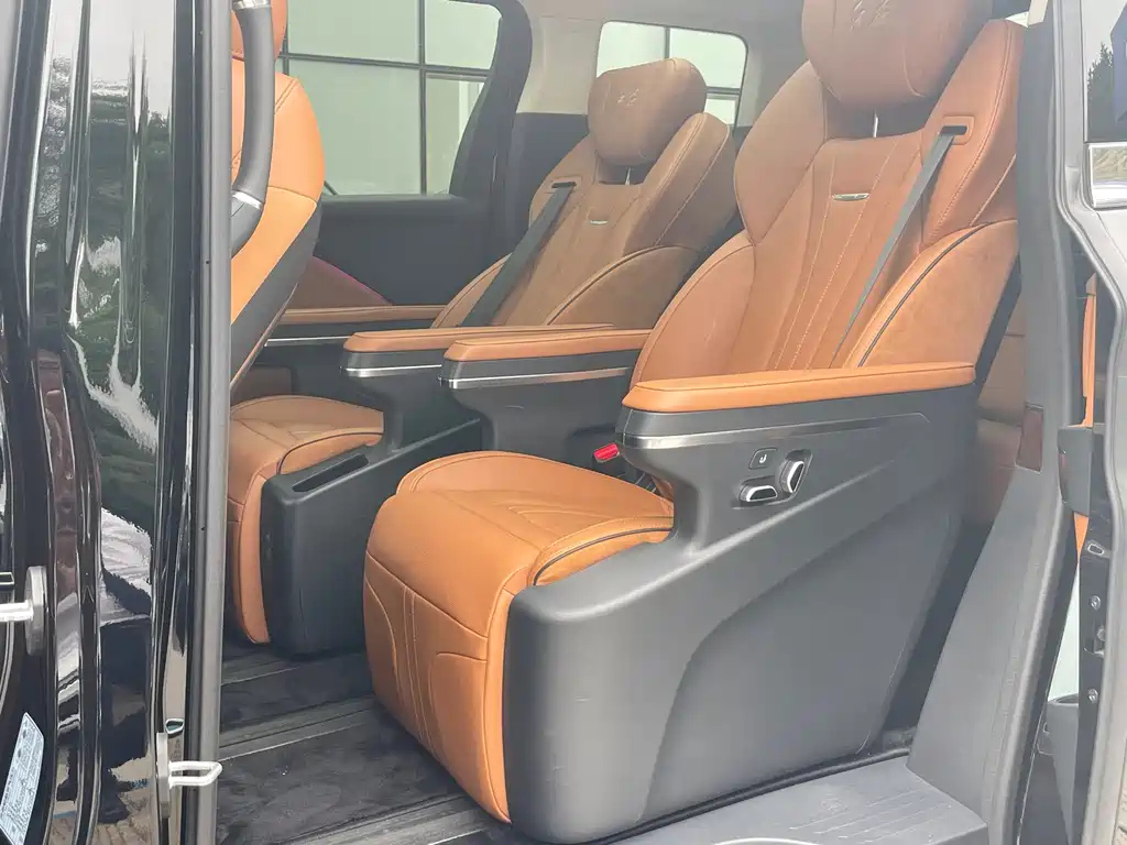 HONGQI HQ9 2023