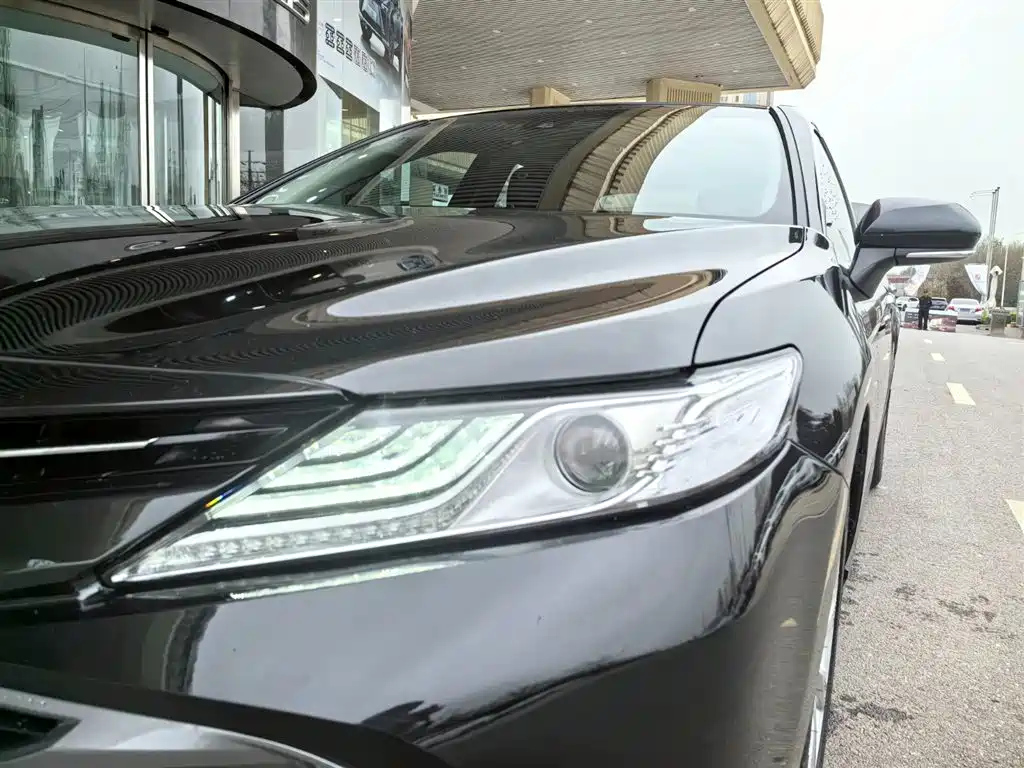 TOYOTA CAMRY 2018