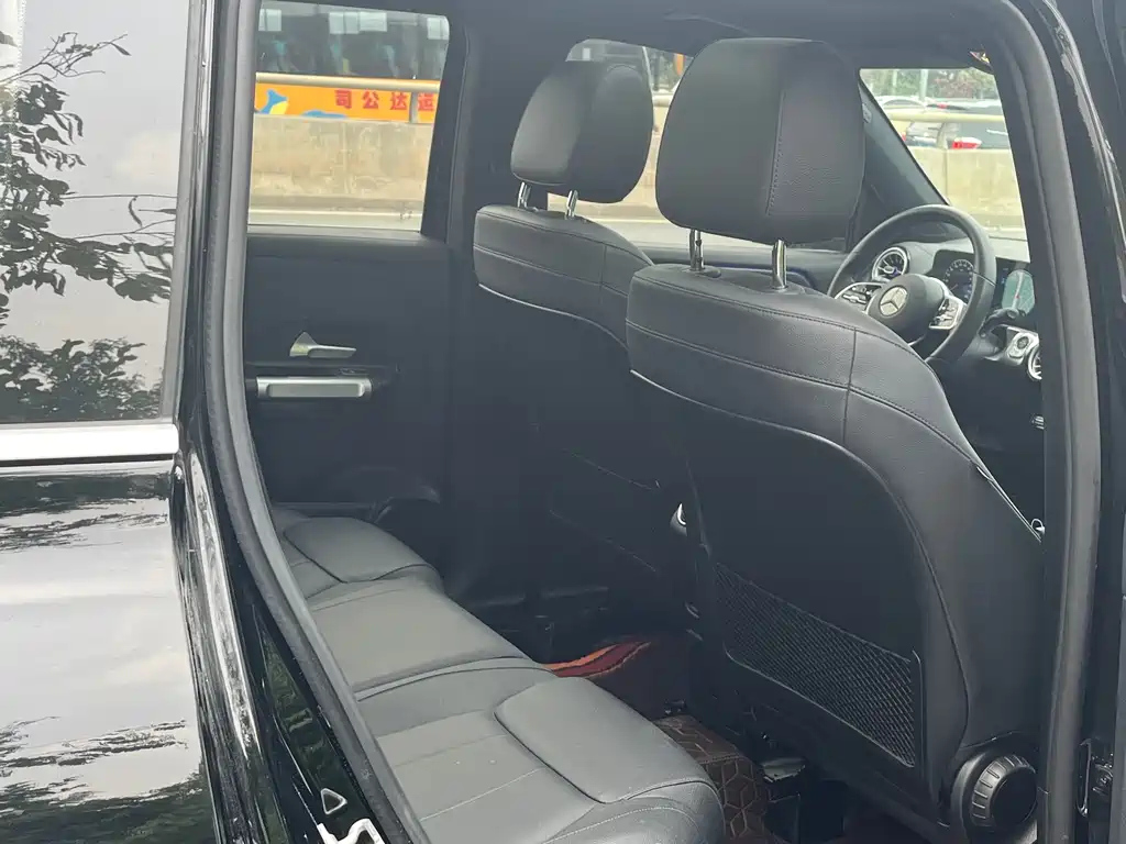 MERCEDES BENZ GLB 2022