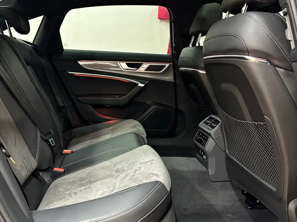 AUDI A6L 2023