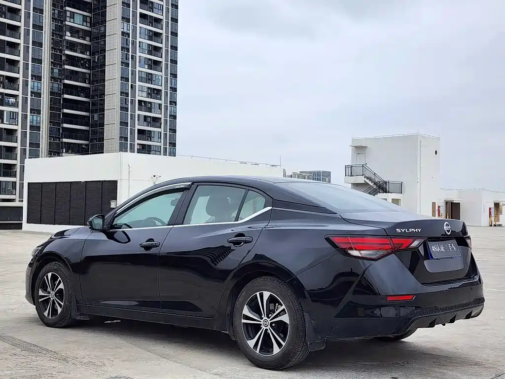 NISSAN SYLPHY 2021
