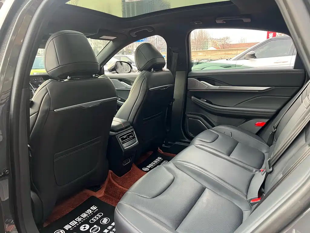 LINCOLN Z 2023