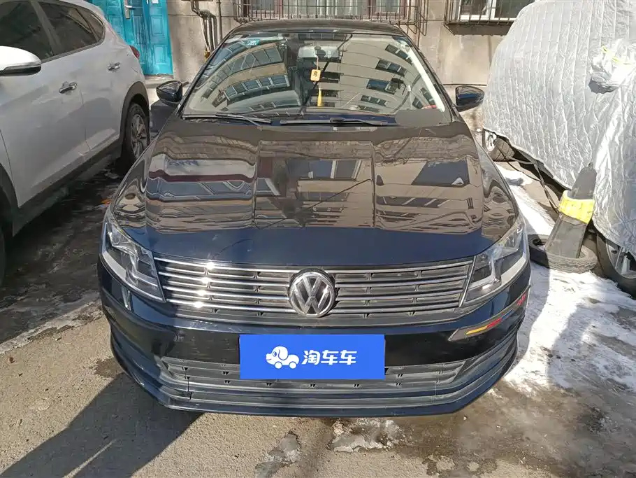 VOLKSWAGEN LAVIDA 2016