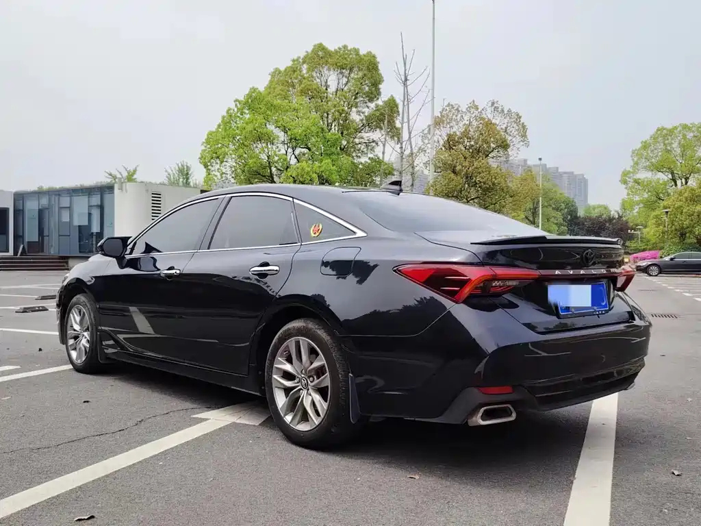 TOYOTA AVALON 2022
