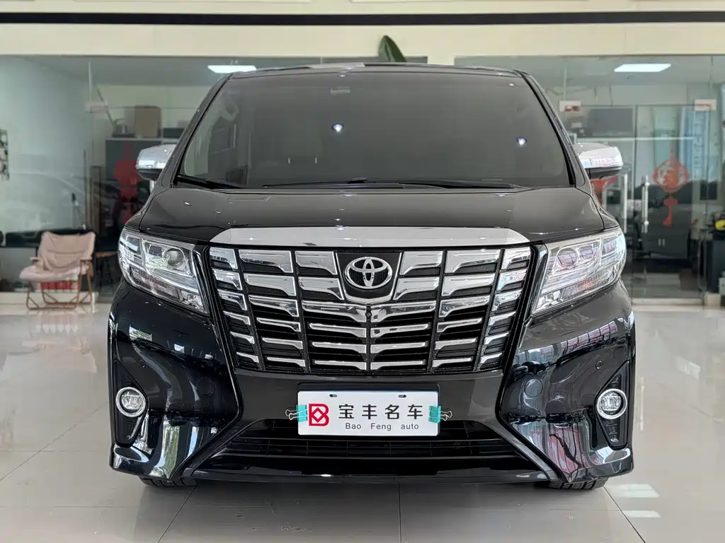 TOYOTA ALPHARD 2018