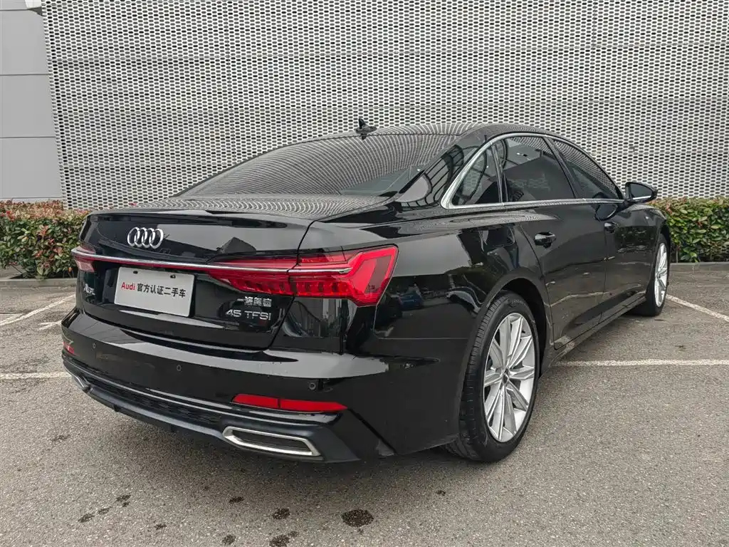 AUDI A6L 2021