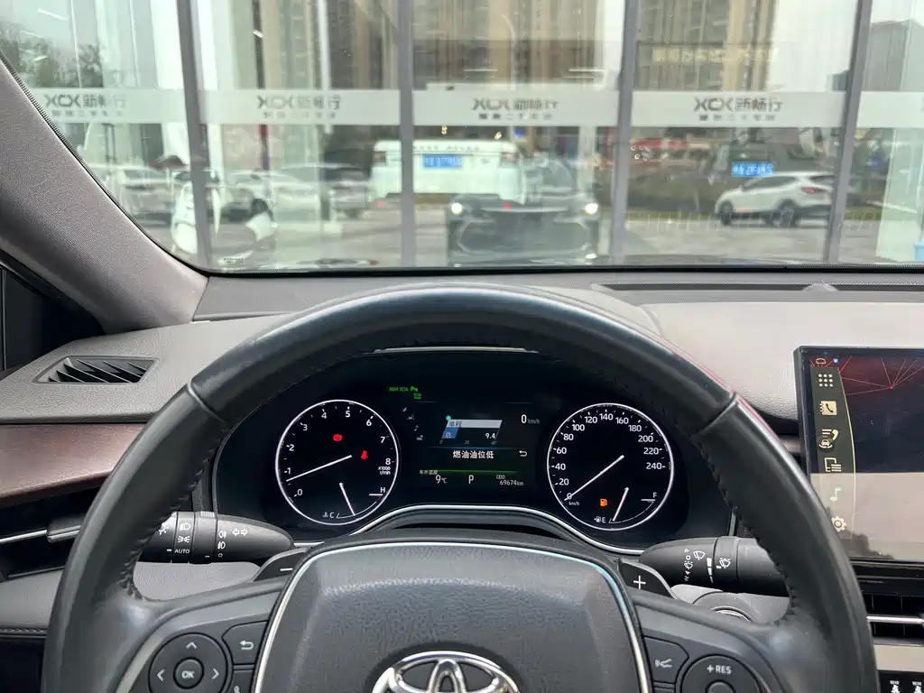 TOYOTA AVALON 2020